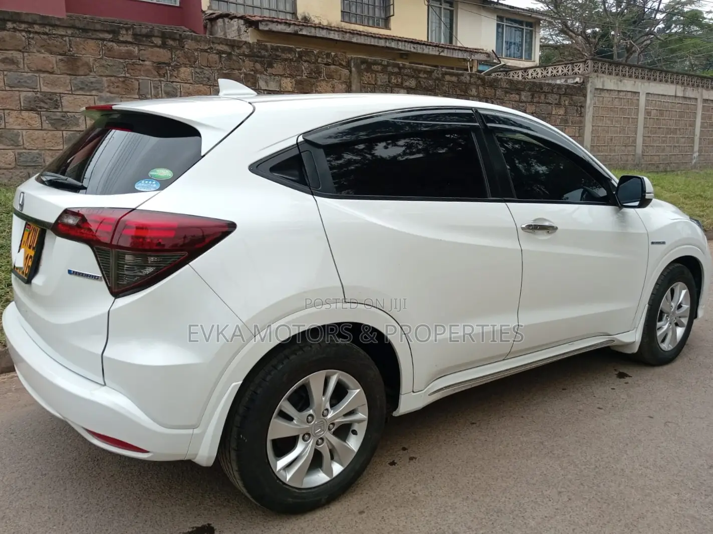 Honda Vezel 2018 White