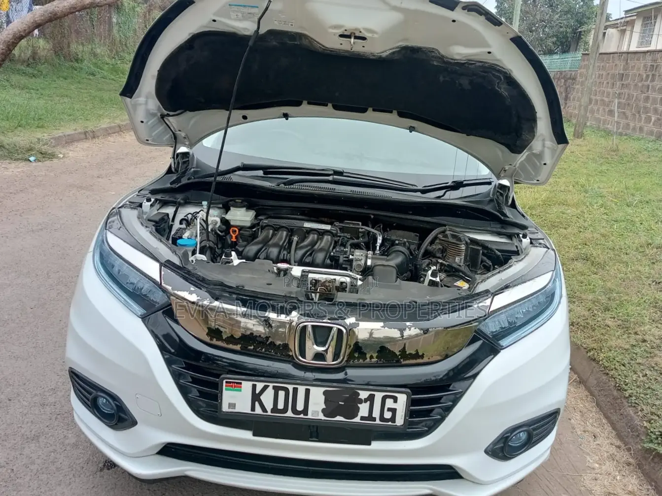 Honda Vezel 2018 White