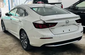 Honda Insight Touring 2019 White