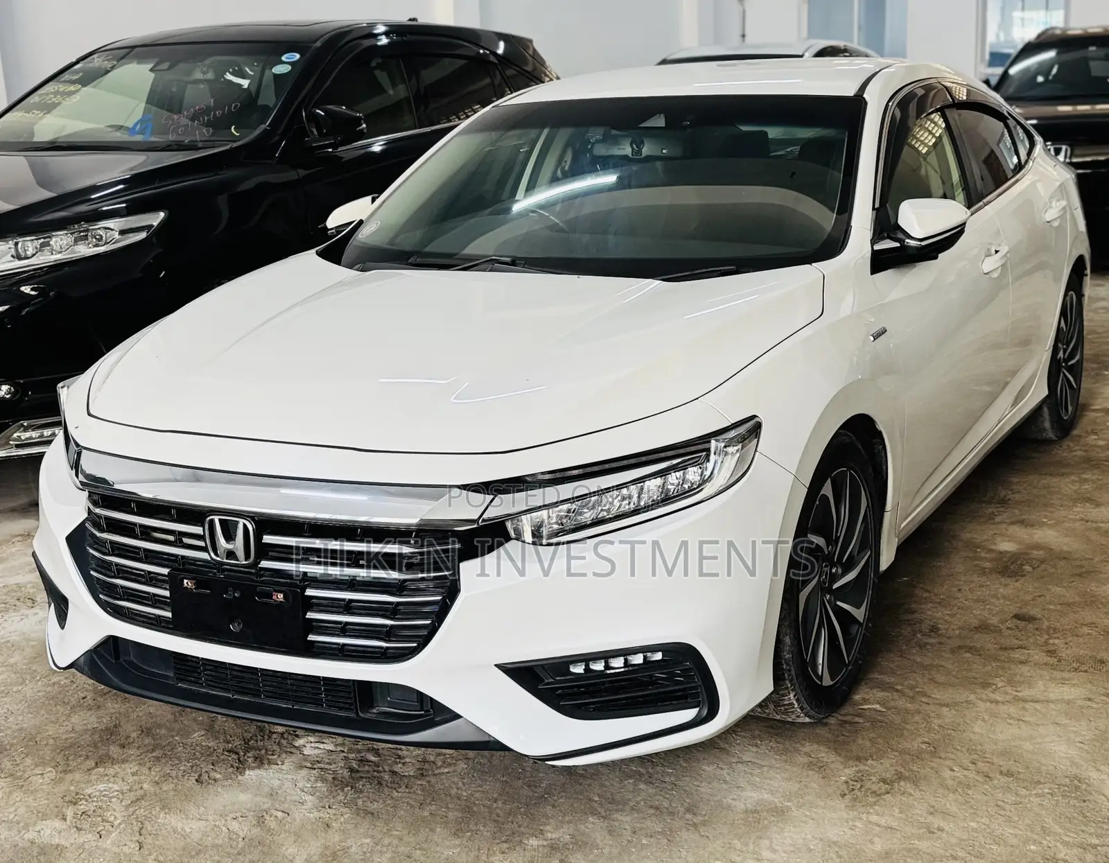 Honda Insight Touring 2019 White