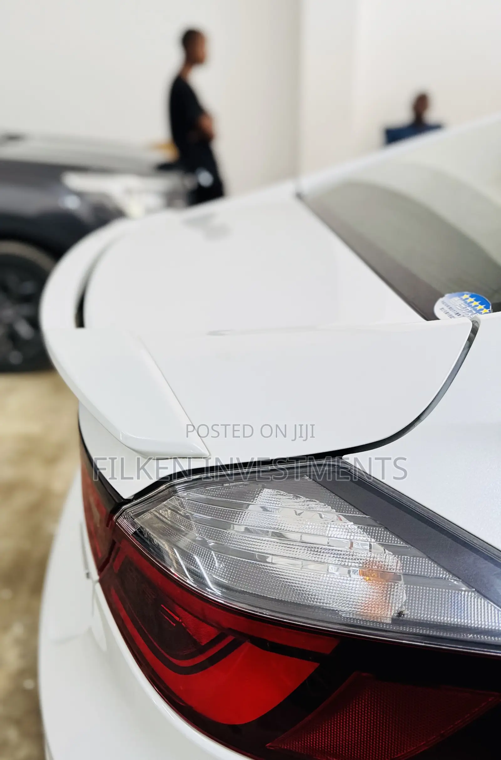 Honda Insight Touring 2019 White