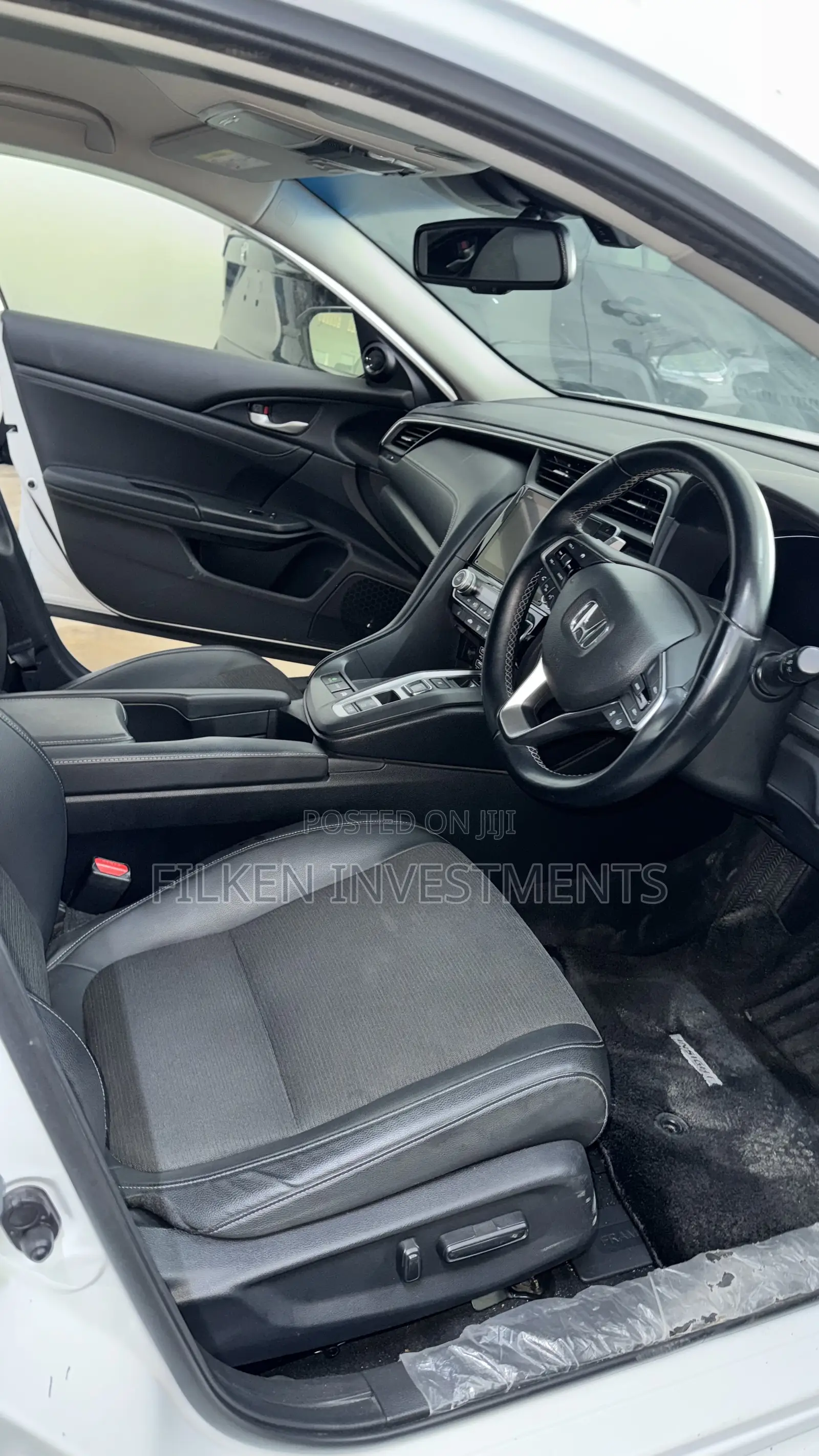 Honda Insight Touring 2019 White