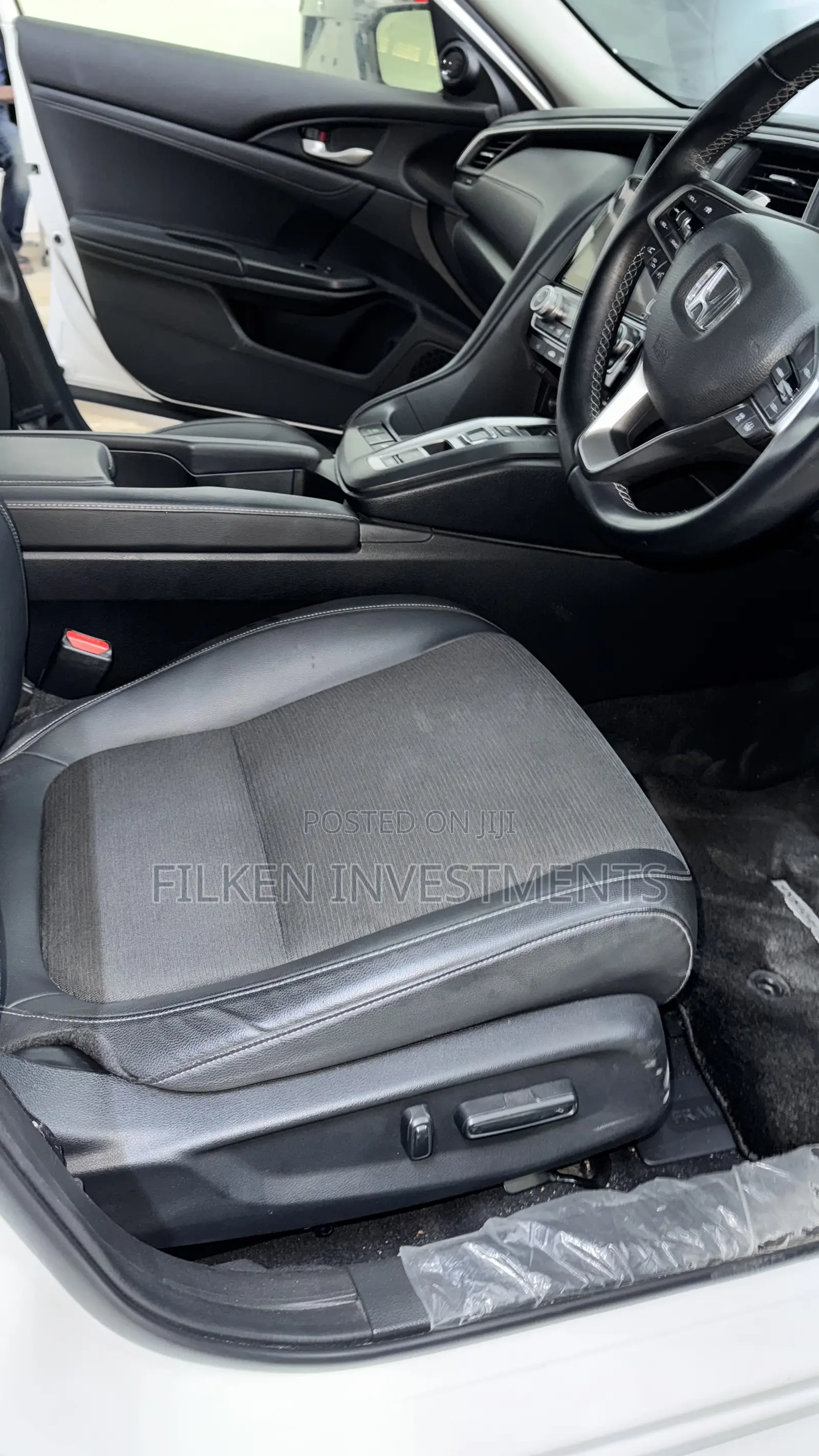 Honda Insight Touring 2019 White