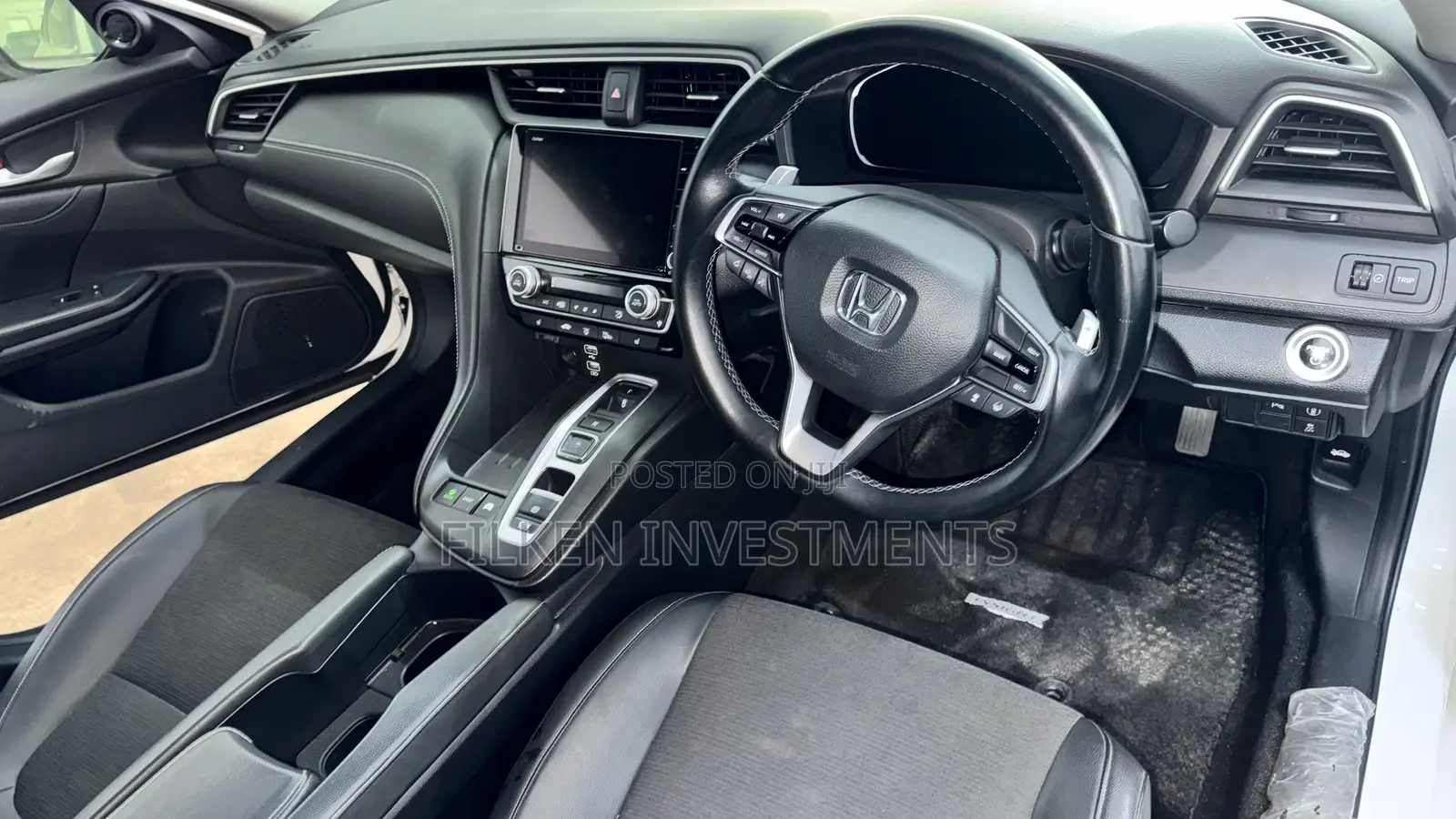 Honda Insight Touring 2019 White