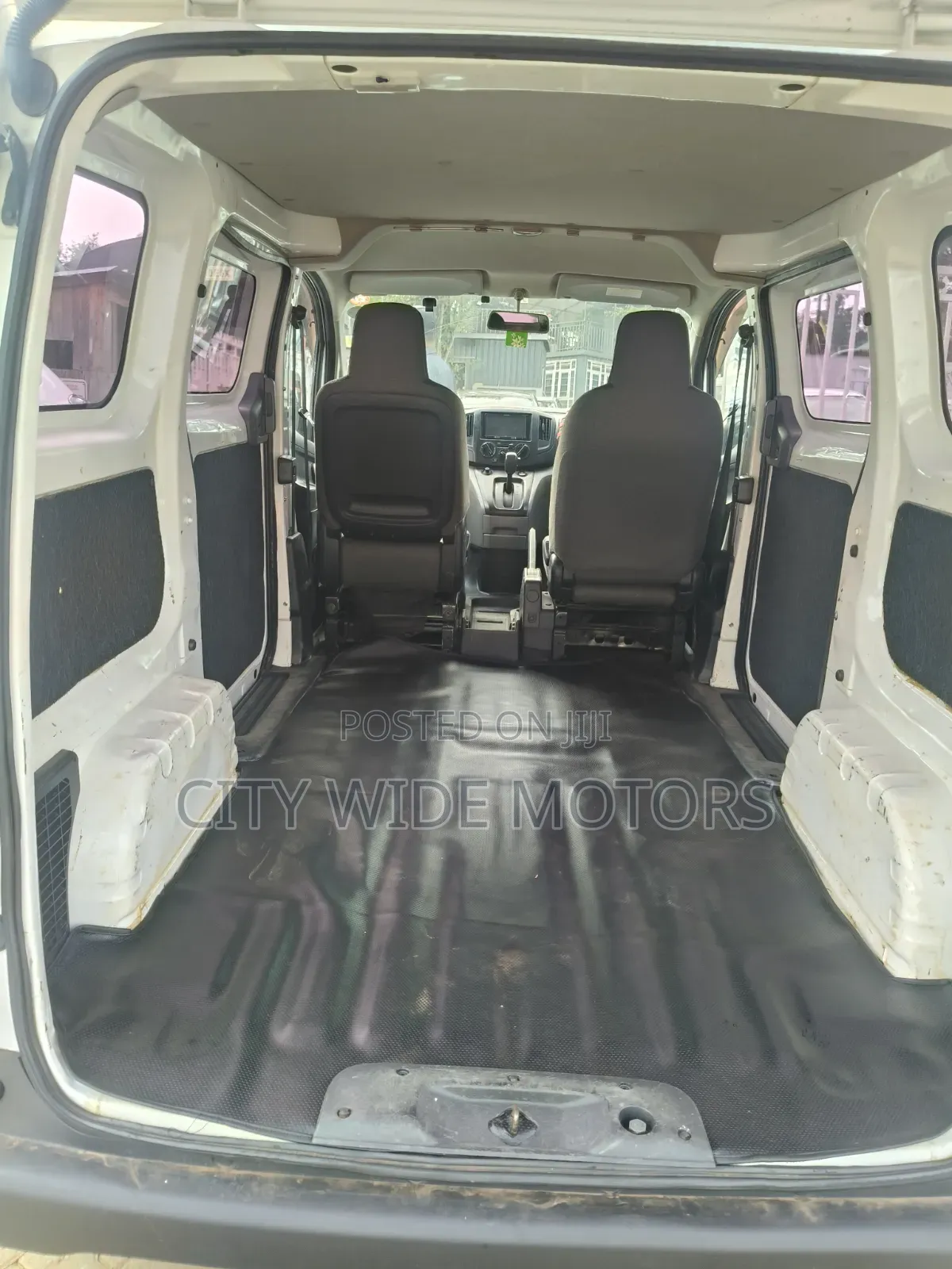 Nissan NV200 2015 White
