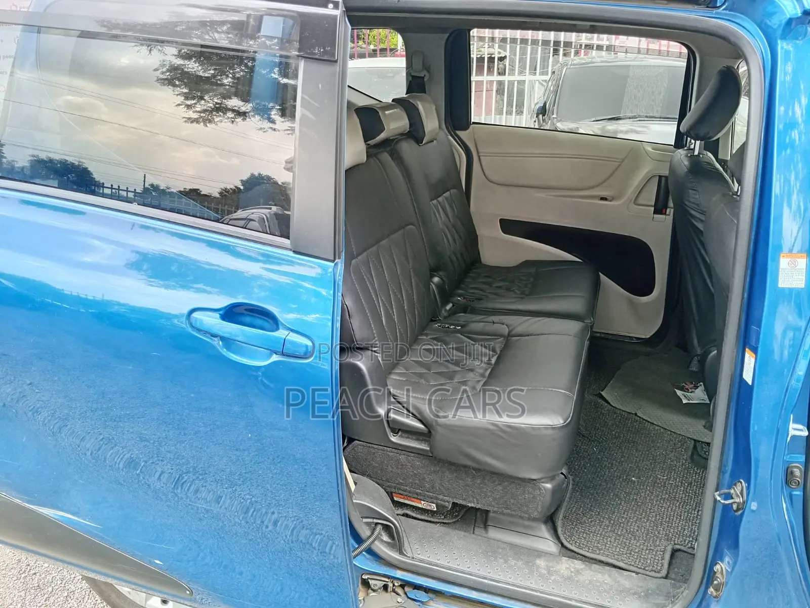 Toyota Sienta 2017 Blue