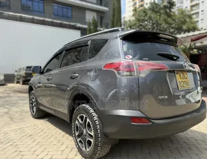 Toyota RAV4 2015