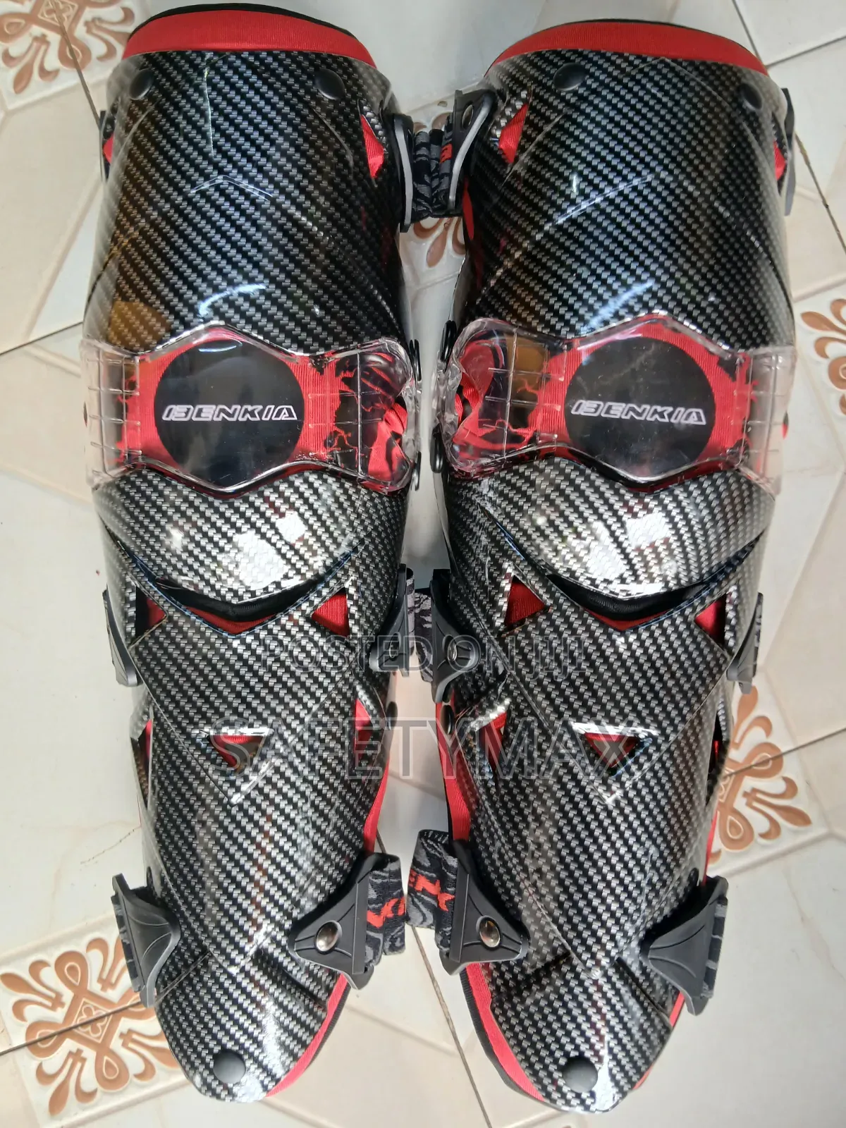 360 Plastic Kneequard