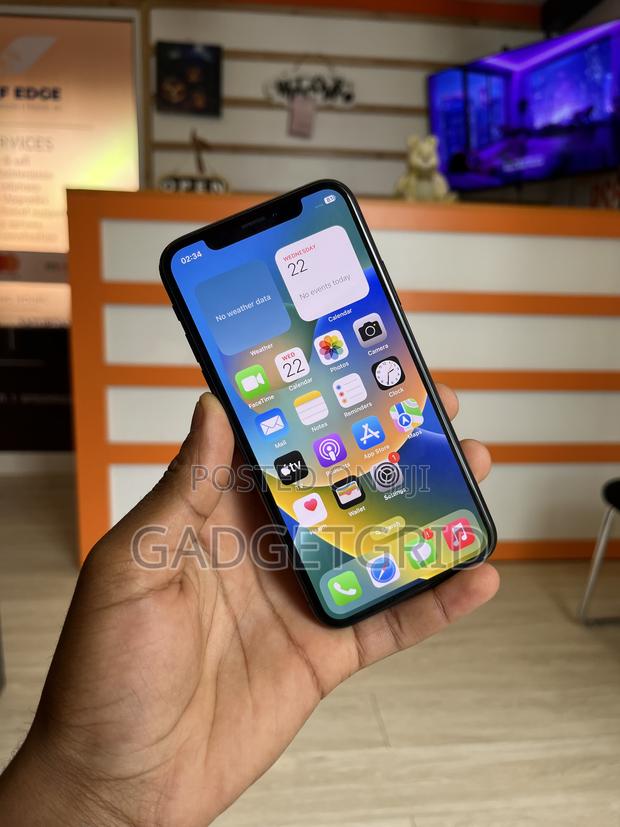 Apple iPhone X 256 GB Black - thumbnail 3