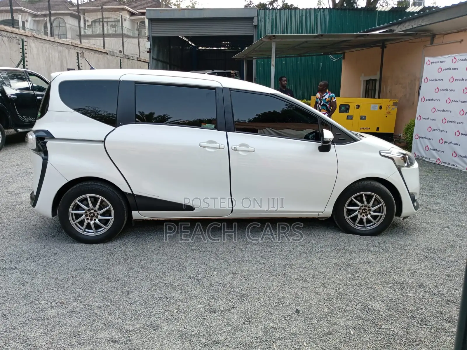 Toyota Sienta 2018 White