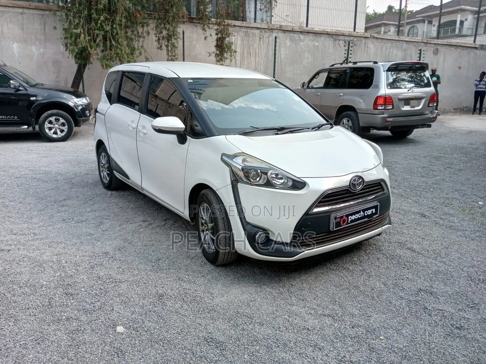 Toyota Sienta 2018 White