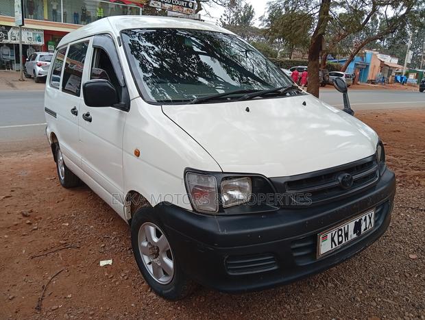 Toyota TownAce 2006 White - thumbnail 2