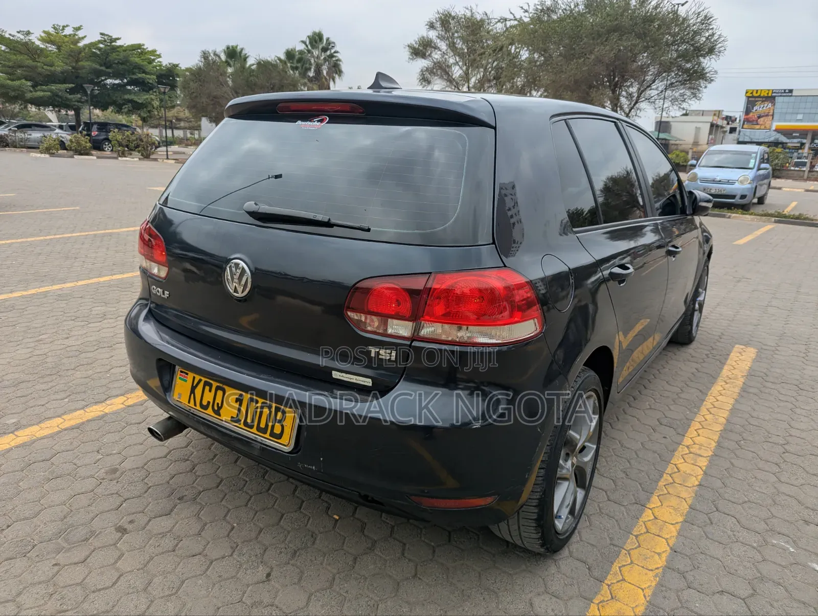 Volkswagen Golf 2011 Black