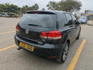 Volkswagen Golf 2011 Black