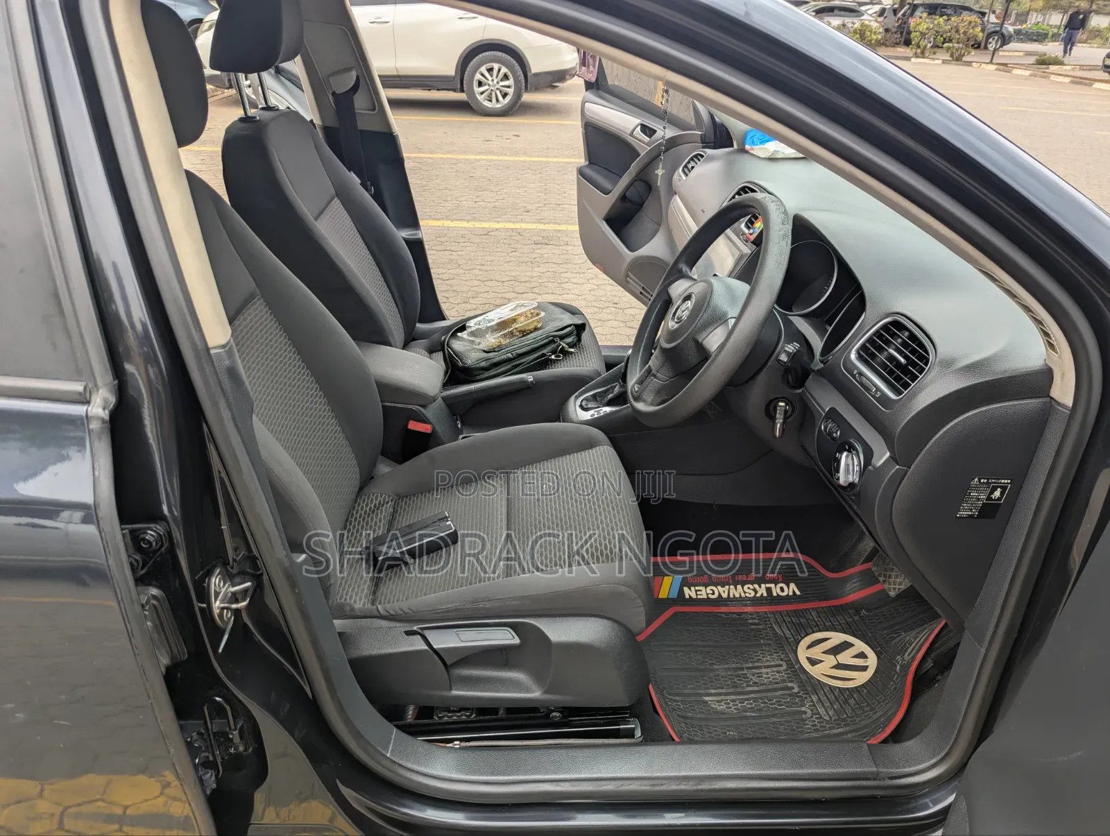 Volkswagen Golf 2011 Black