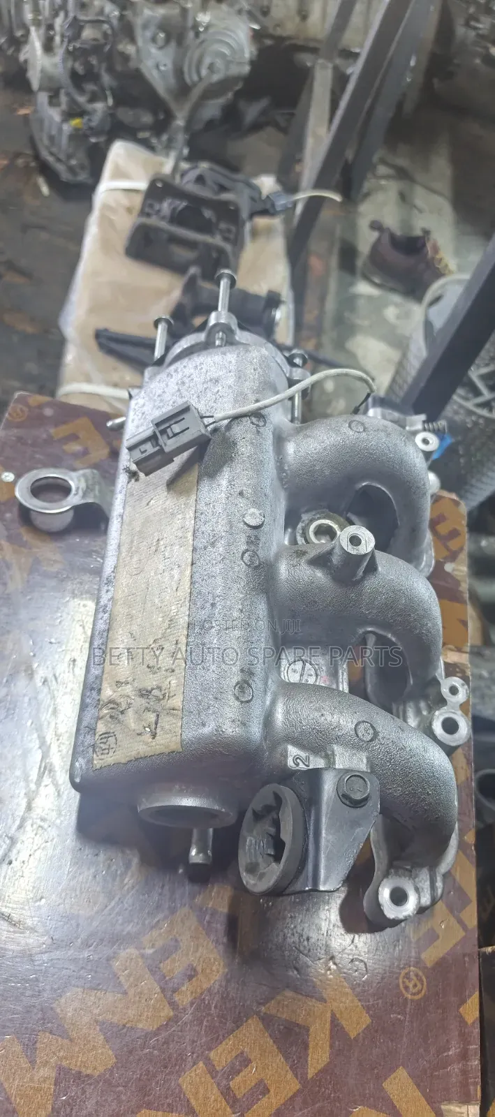 Hr12 Top Cover Nissan March