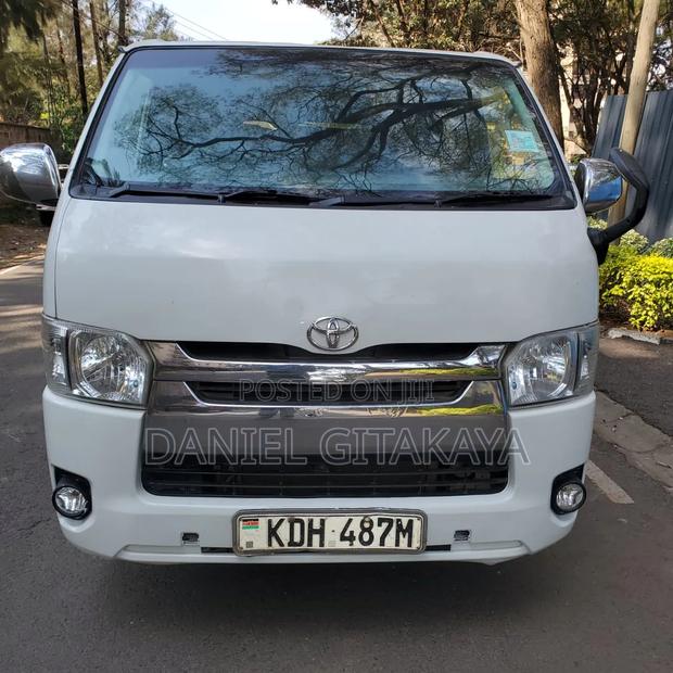 Toyota HiAce 2015 White