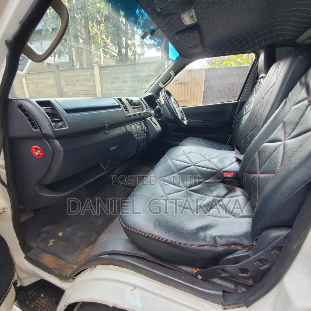 Toyota HiAce 2015 White