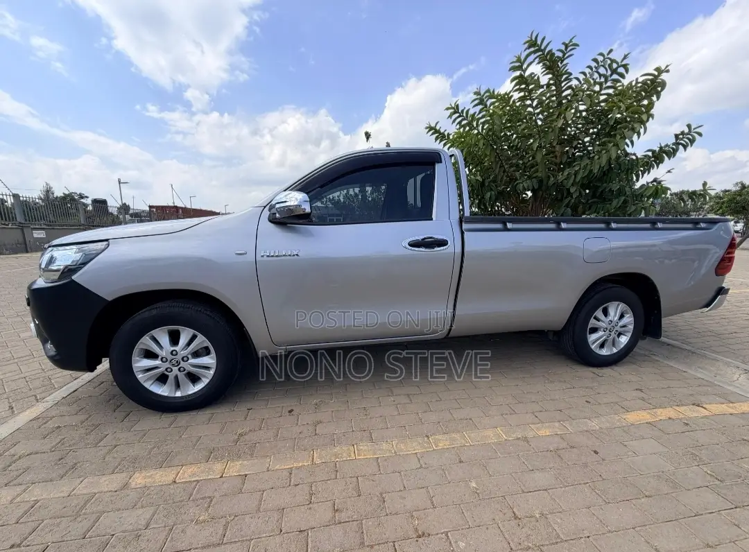 Toyota Hilux Revo Single Cab Deisel 2.4 RWD 2019 Silver