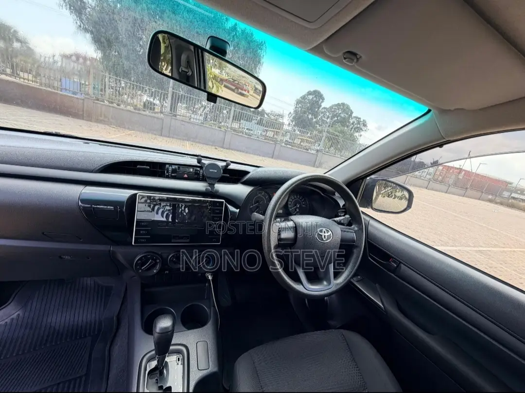 Toyota Hilux Revo Single Cab Deisel 2.4 RWD 2019 Silver