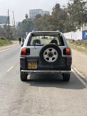 Toyota RAV4 Automatic 2000 Silver