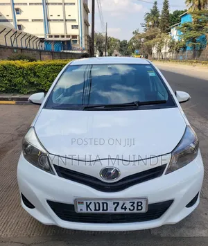 Toyota Vitz 2014 White
