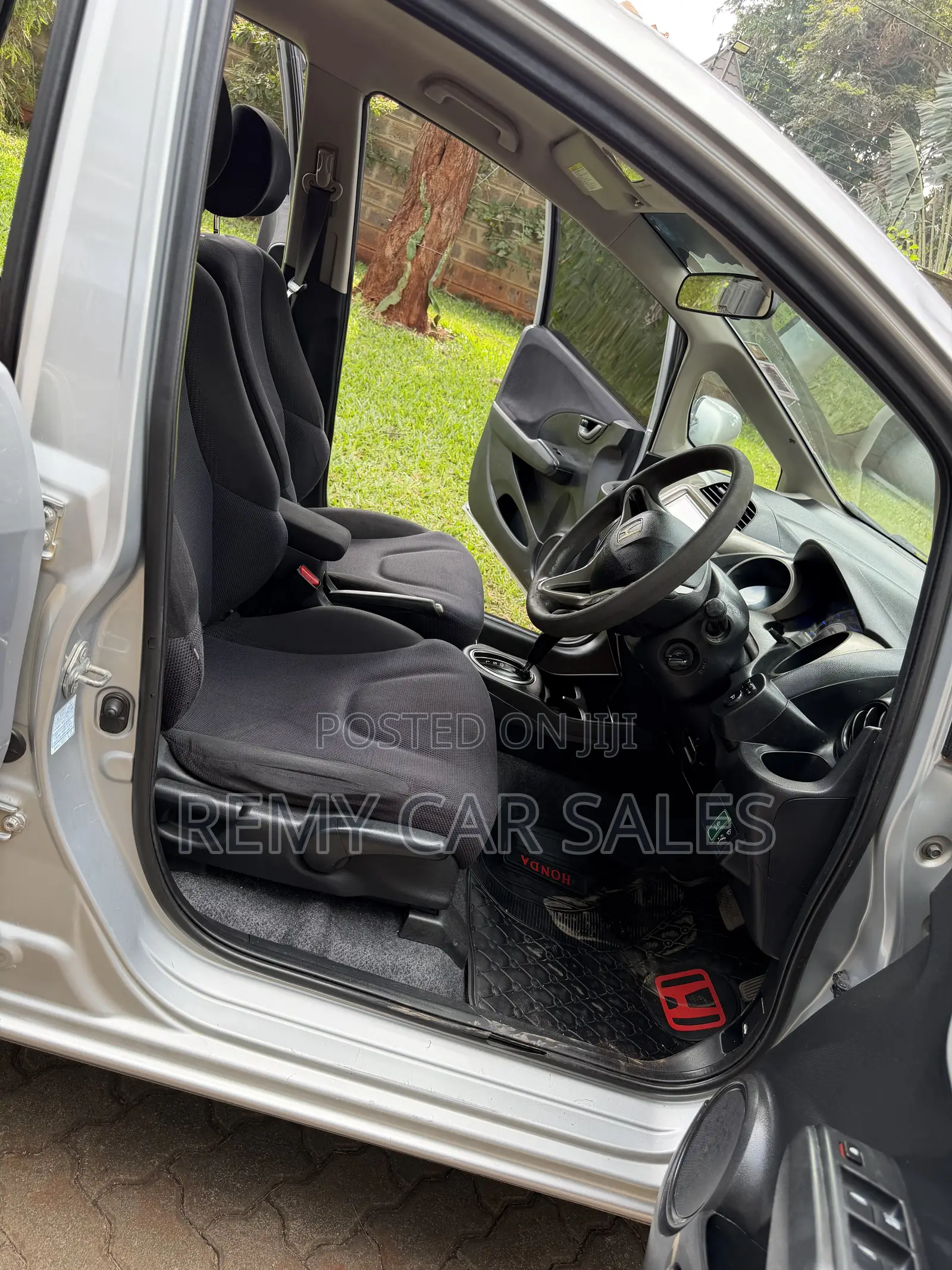 Honda Fit 2012 Silver