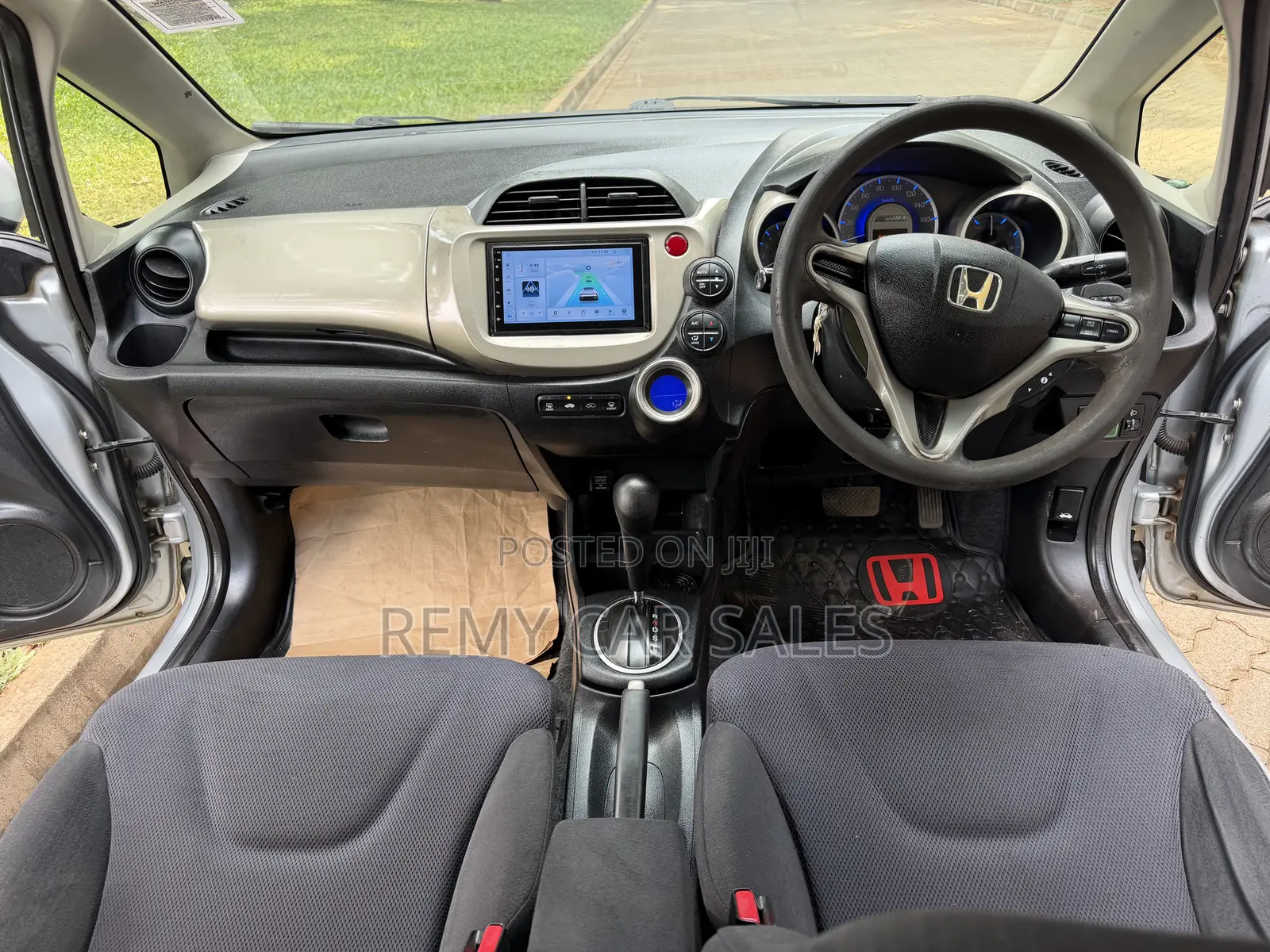 Honda Fit 2012 Silver