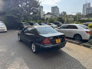 Mercedes-Benz C180 2007 Black