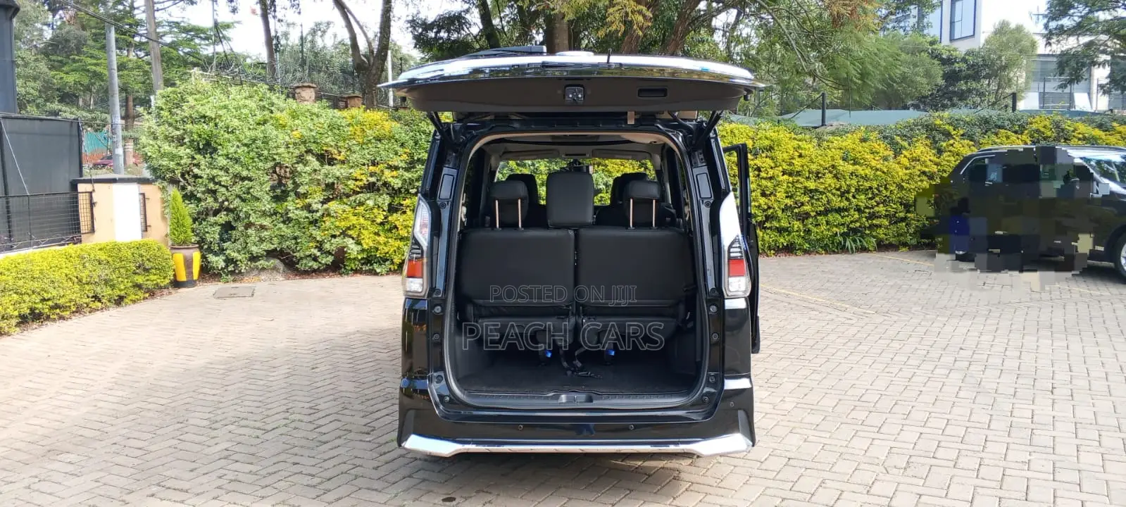 Nissan Serena 2019 Black