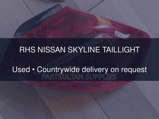 RHS Nissan Skyline Taillight - thumbnail 2