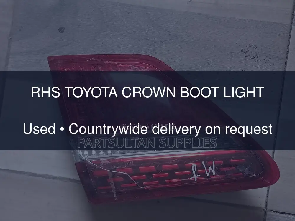 RHS Toyota Crown Boot Light