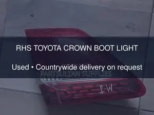 RHS Toyota Crown Boot Light
