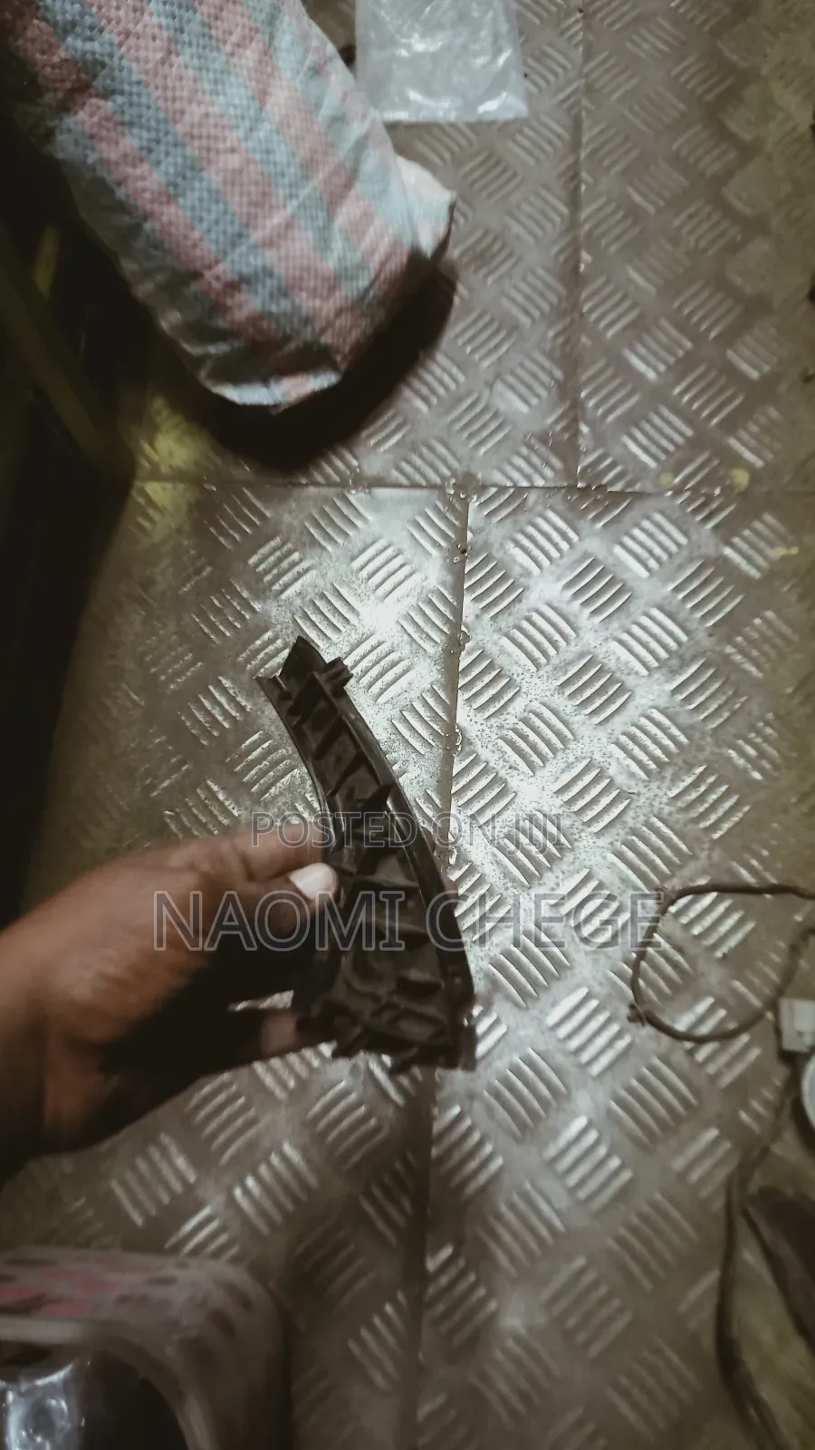 Windscreen Finisher Nissan Tiida