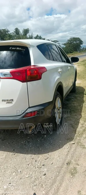 Toyota RAV4 2015 White