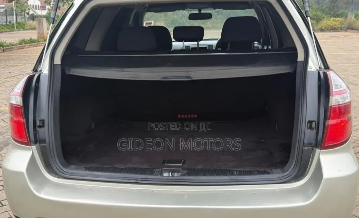Subaru Outback 2009 Gold