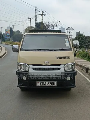 Toyota HiAce 2015 Brown