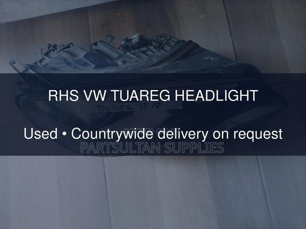 RHS Vw Tuareg Headlight - thumbnail 2