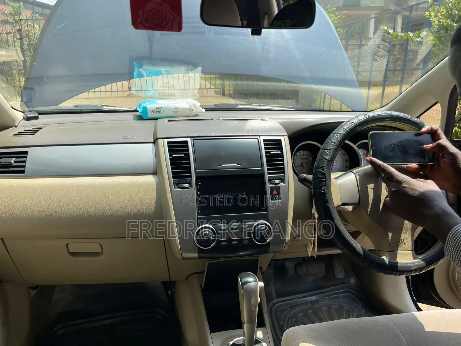 Nissan Tiida 2016 Black