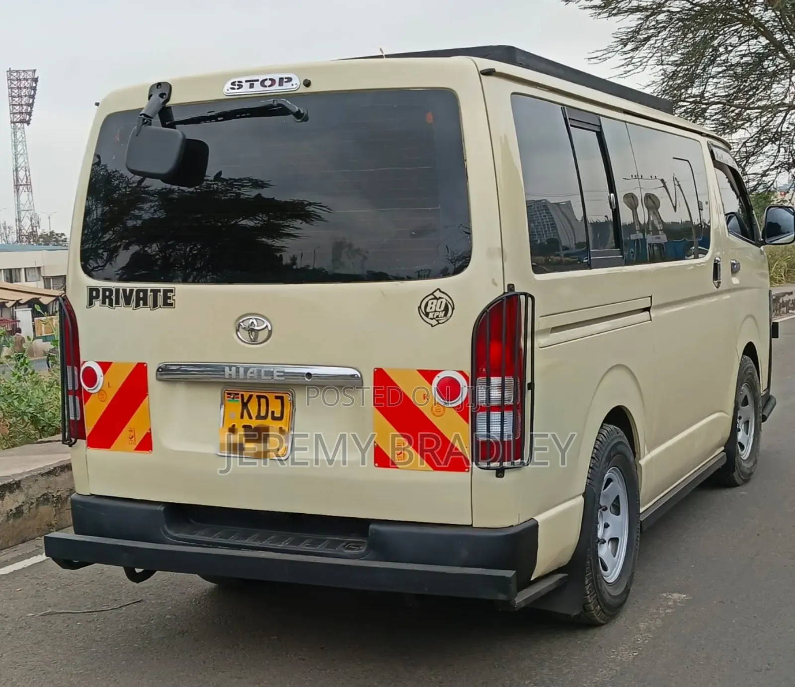Toyota HiAce 2015 Brown