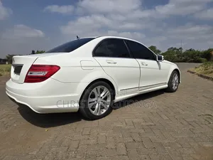 Mercedes-Benz C180 2014 White