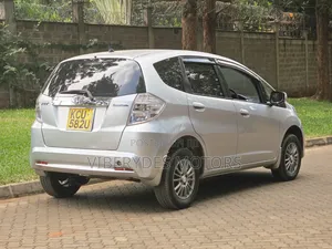 Honda Fit 2012 Silver
