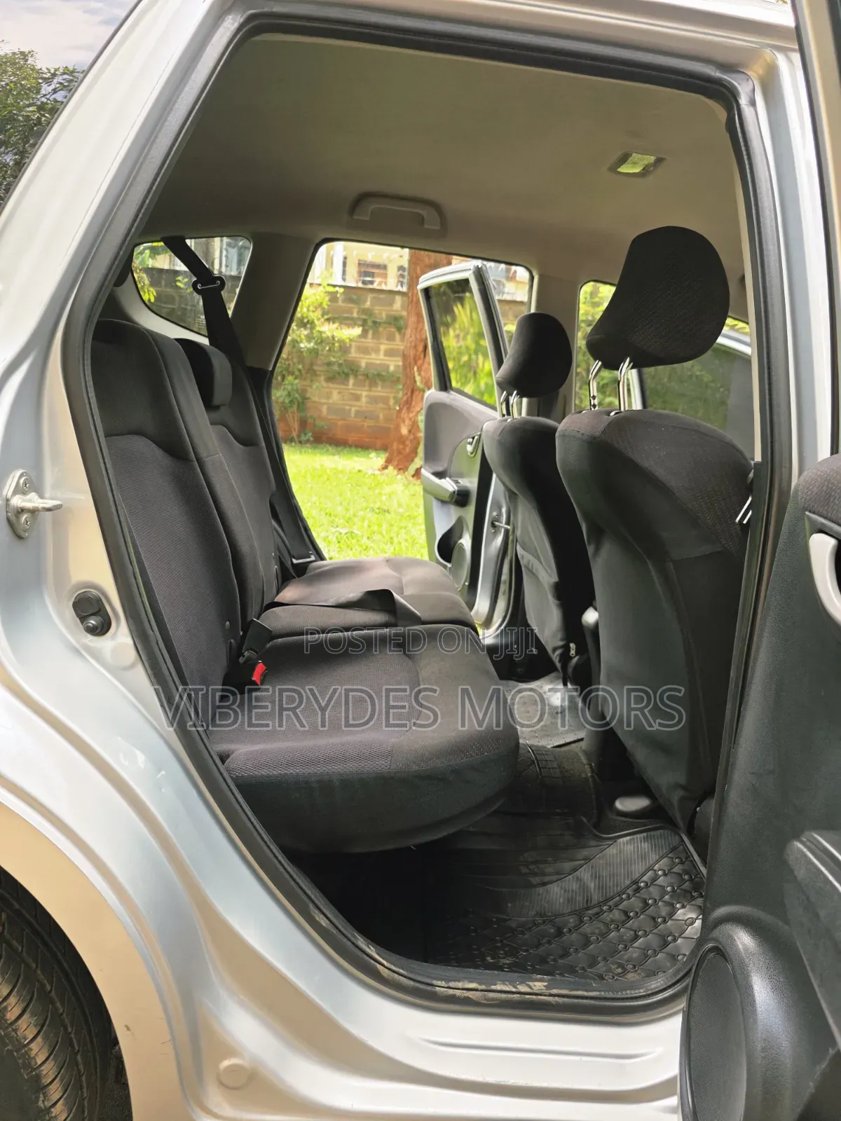 Honda Fit 2012 Silver