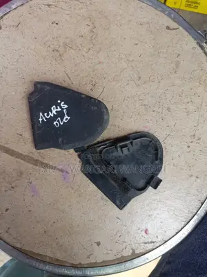 Inner Finisher /Inner Door Cover Auris 2008