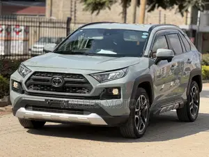 Toyota RAV4 2019 Green