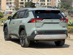 Toyota RAV4 2019 Green