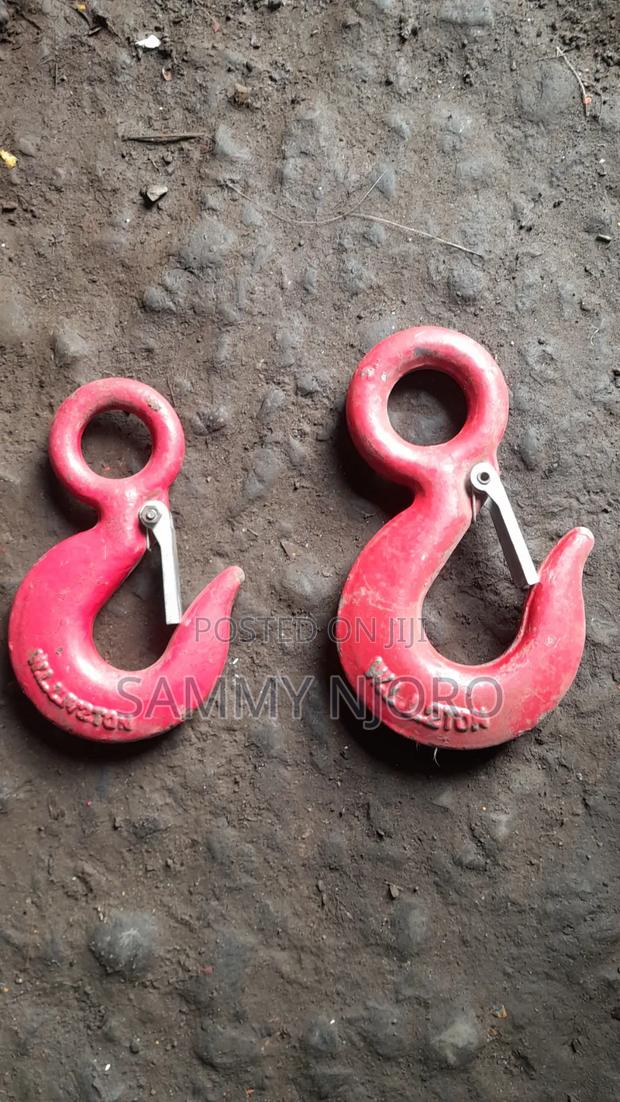 Used Hooks  - thumbnail 2