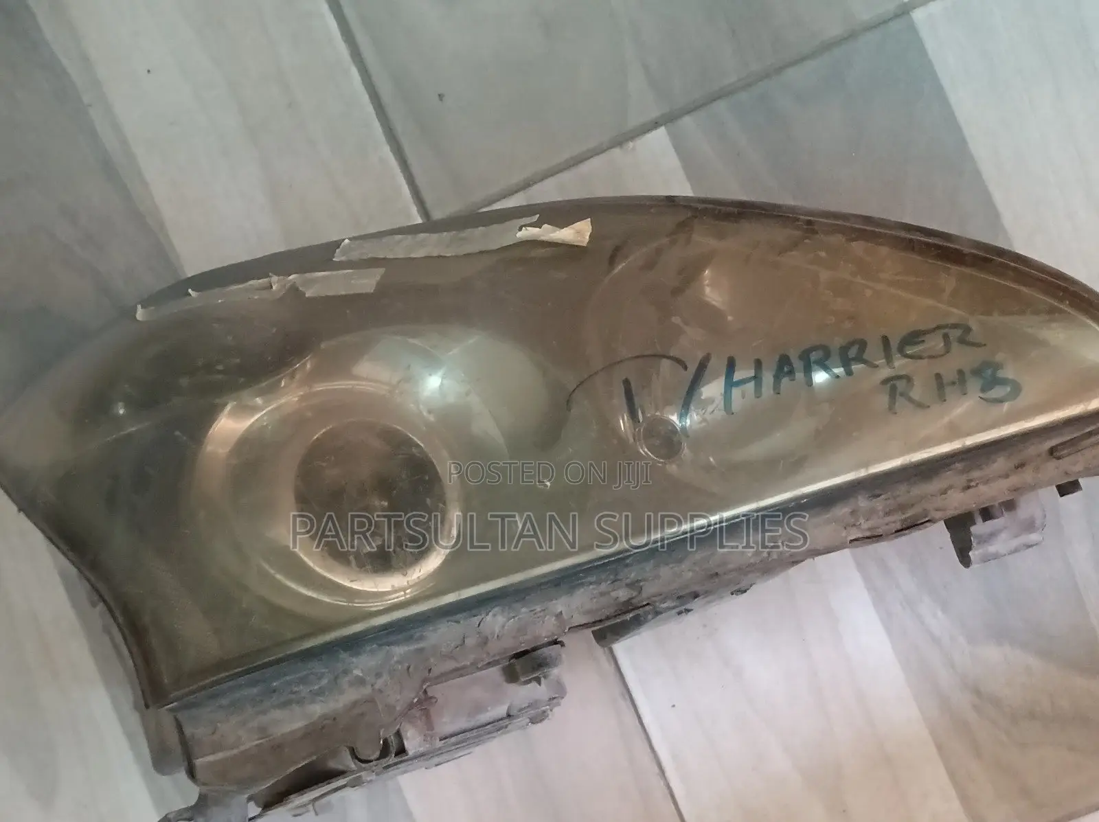 RHS Toyota Harrier Headlight