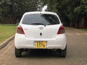 Toyota Vitz 2005 White