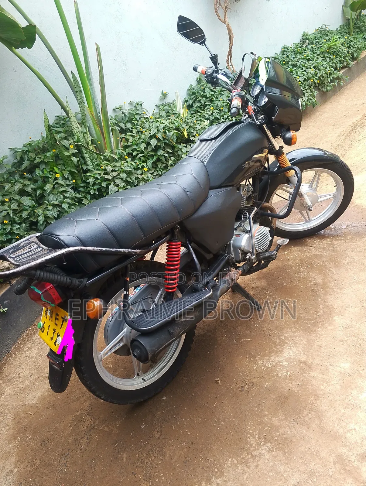 TVS HLX Plus ES 2020 Black